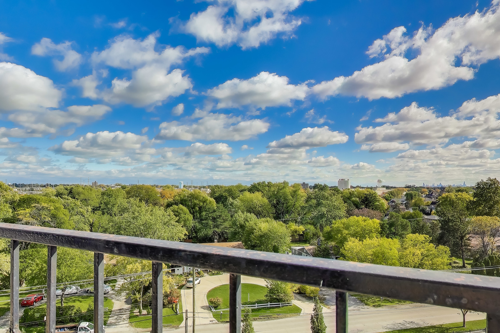 8809 West Golf Road, Unit 8I Niles, IL 60714 - Photo 12 of 27 a view of a forest