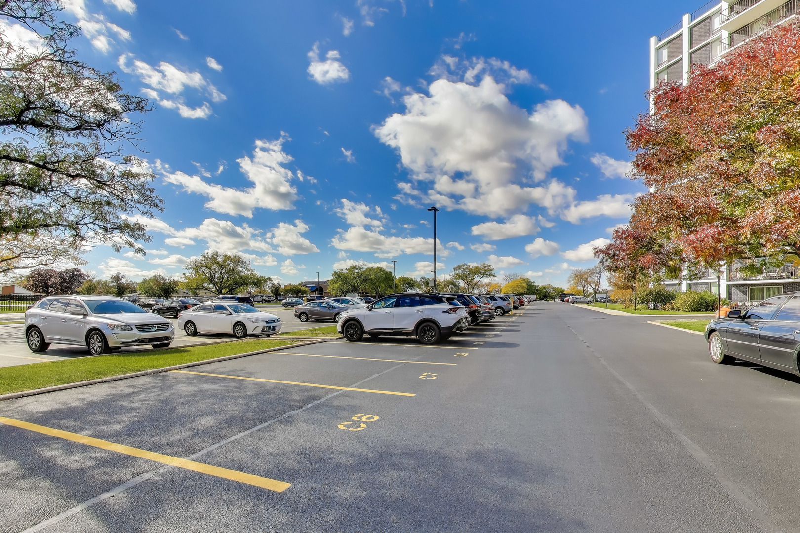 8809 West Golf Road, Unit 8I Niles, IL 60714 - Photo 27 of 27 a view of a street