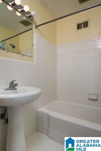 2208 Comer Place Birmingham, AL 35216 - Photo 13 of 21
