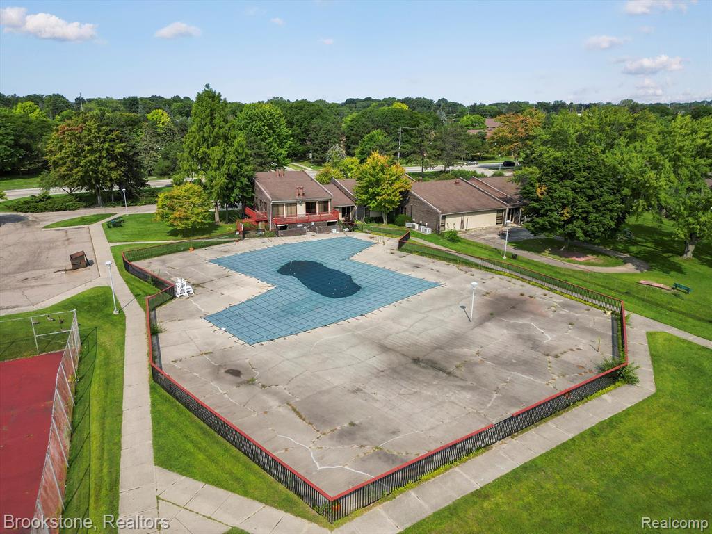 564 Victoria Court Rochester Hills, MI 48307 - Photo 37 of 40