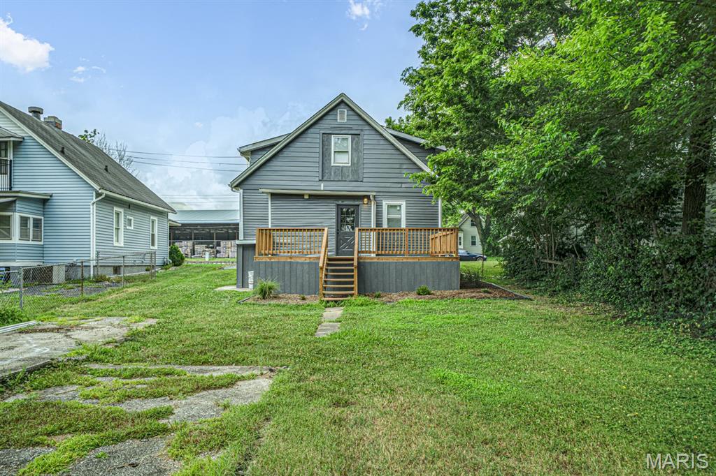 210 Springer Avenue Edwardsville, IL 62025 - Photo 4 of 50