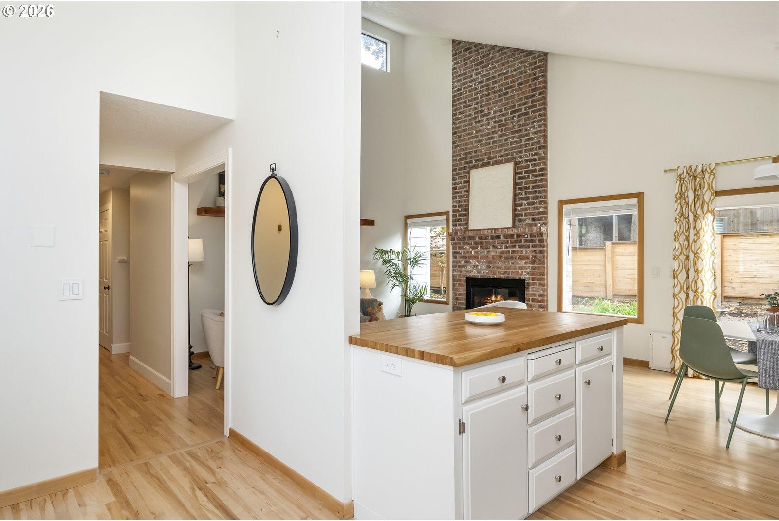 10946 Southwest 65th Avenue Portland, OR 97219 - Photo 17 of 48 Gallery Image 17