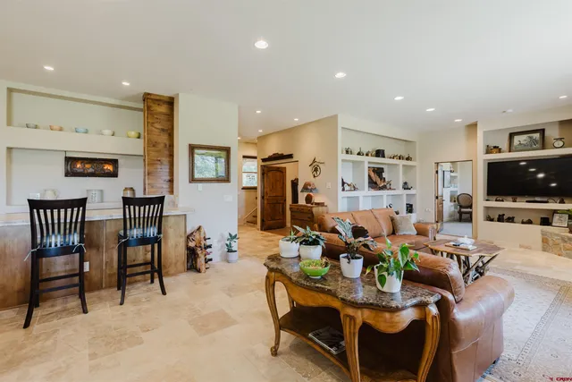 $1,099,000 | 457 East Arbol Park Drive, Chromo, CO 81128