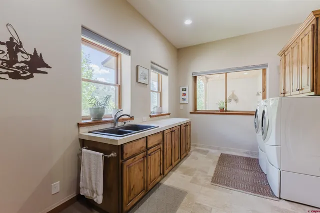 $1,099,000 | 457 East Arbol Park Drive, Chromo, CO 81128