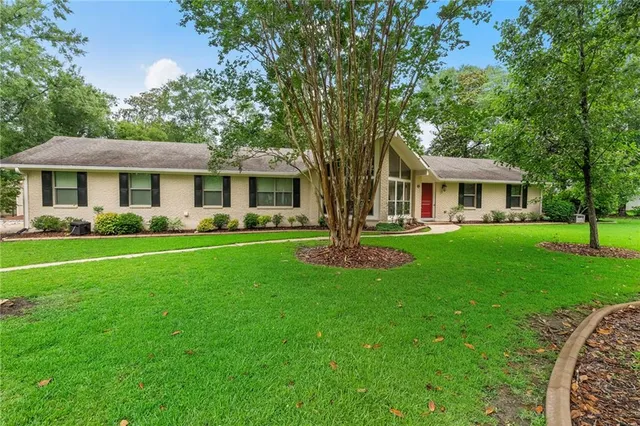 $649,000 | 6 Holly Lane, Covington, LA 70433