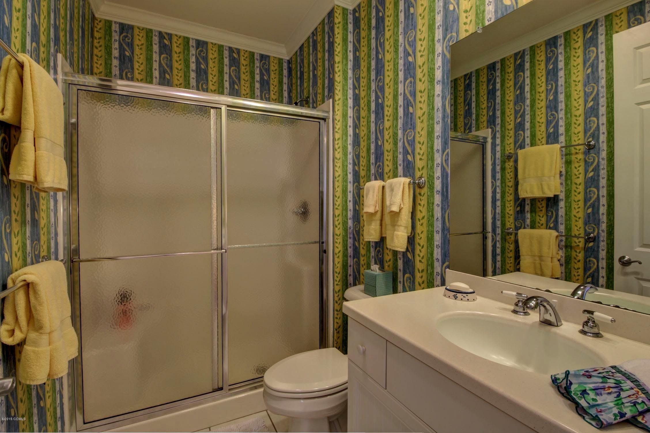 107 Hoffman Beach Road Atlantic Beach, NC 28512 - Photo 34 of 41 Hall Bathroom