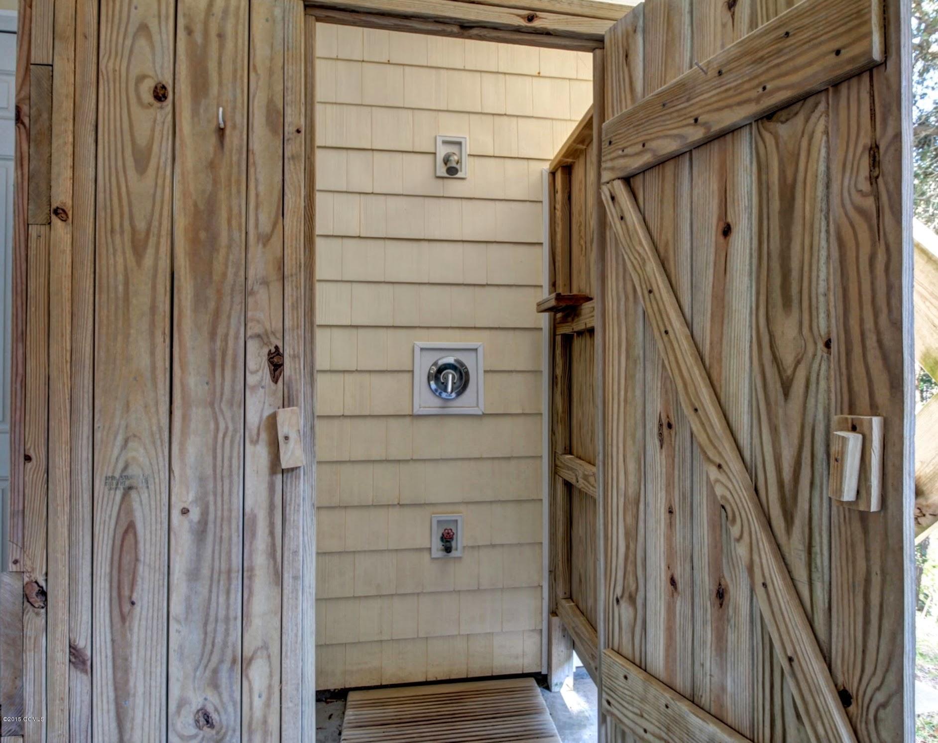 107 Hoffman Beach Road Atlantic Beach, NC 28512 - Photo 38 of 41 Outside Shower