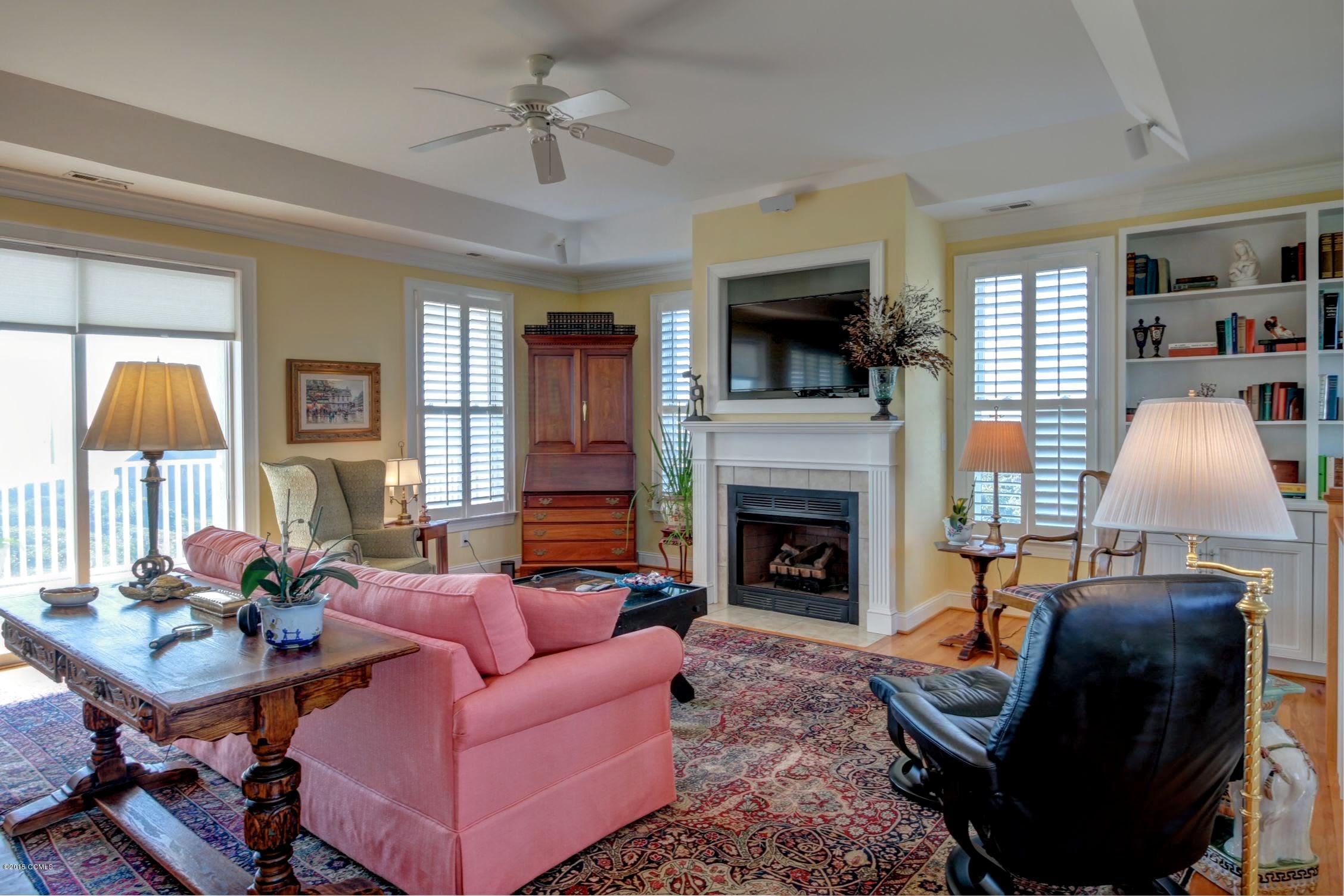 107 Hoffman Beach Road Atlantic Beach, NC 28512 - Photo 7 of 41 Living Room 2