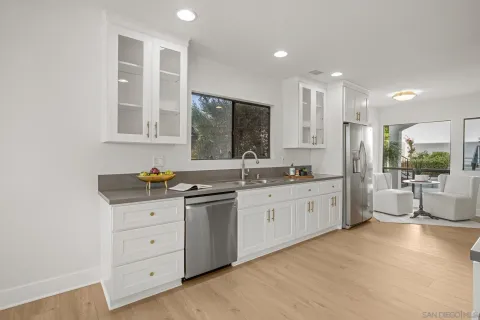 $2,900,000 | 1712 Beryl Street, San Diego, CA 92109