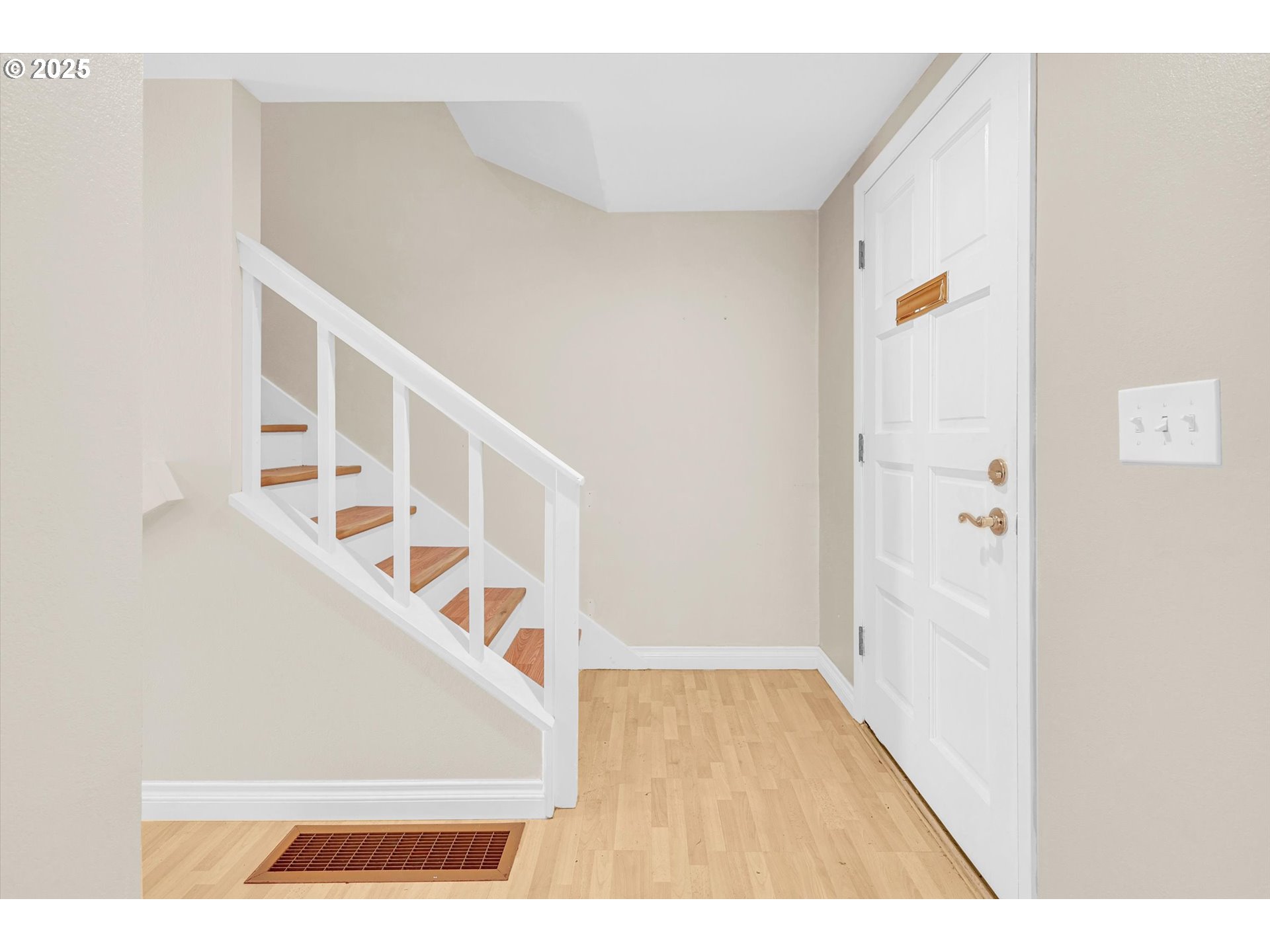 6260 Southwest Erickson Avenue Beaverton, OR 97008 - Photo 17 of 33