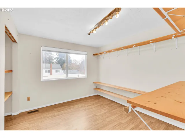 $299,900 | 6260 Southwest Erickson Avenue, Beaverton, OR 97008