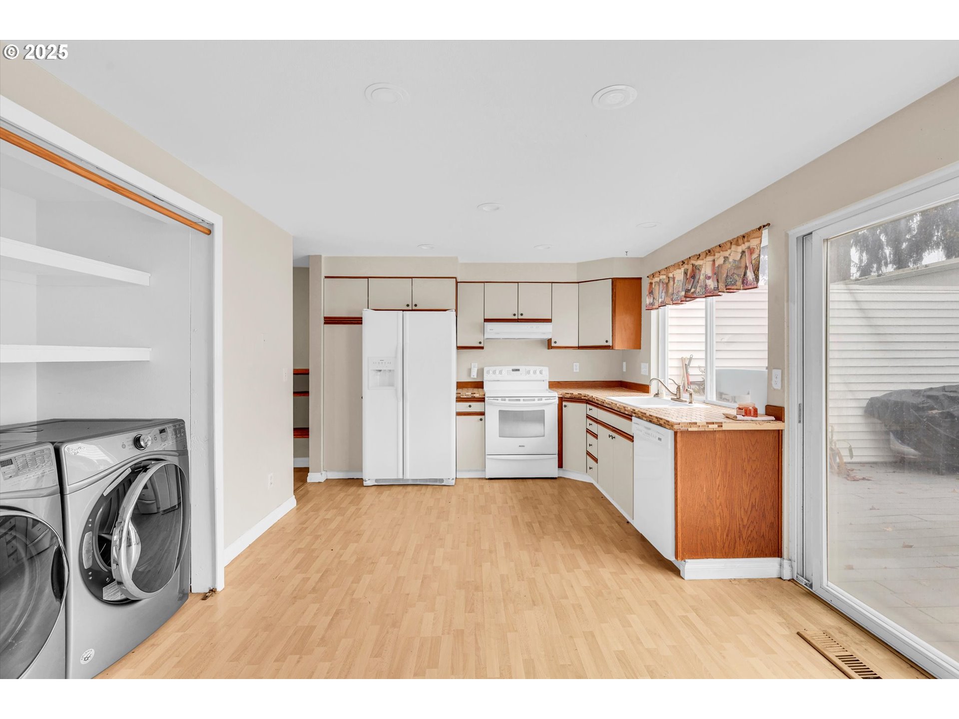 6260 Southwest Erickson Avenue Beaverton, OR 97008 - Photo 30 of 33