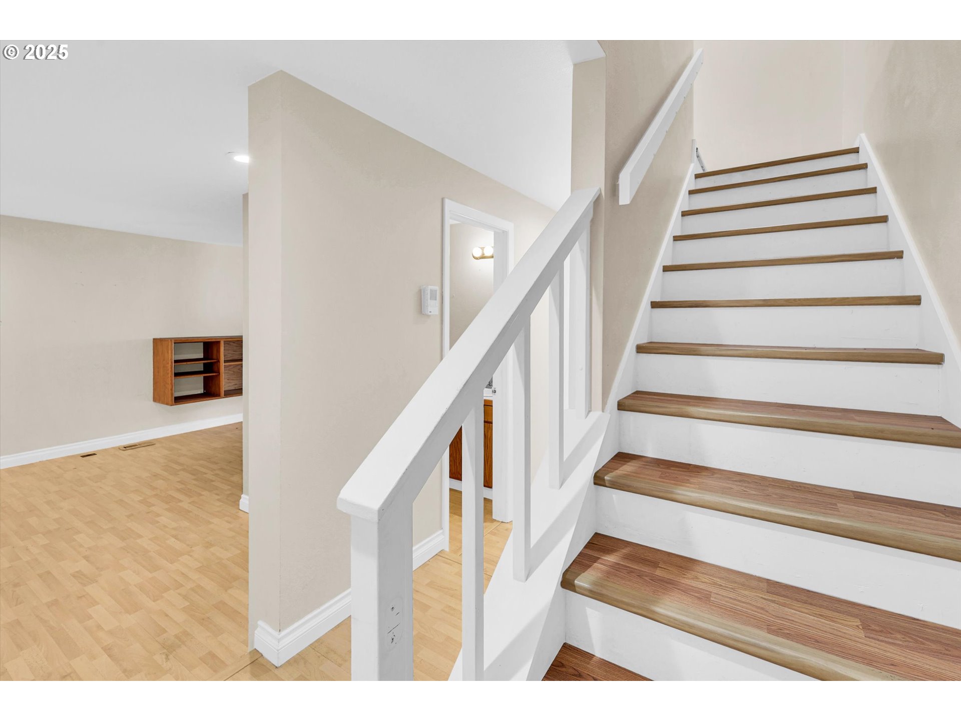 6260 Southwest Erickson Avenue Beaverton, OR 97008 - Photo 3 of 33