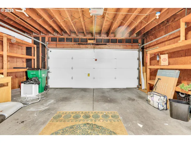 $299,900 | 6260 Southwest Erickson Avenue, Beaverton, OR 97008