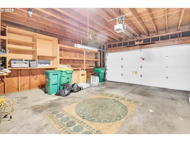 $299,900 | 6260 Southwest Erickson Avenue, Beaverton, OR 97008