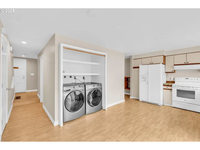 $299,900 | 6260 Southwest Erickson Avenue, Beaverton, OR 97008