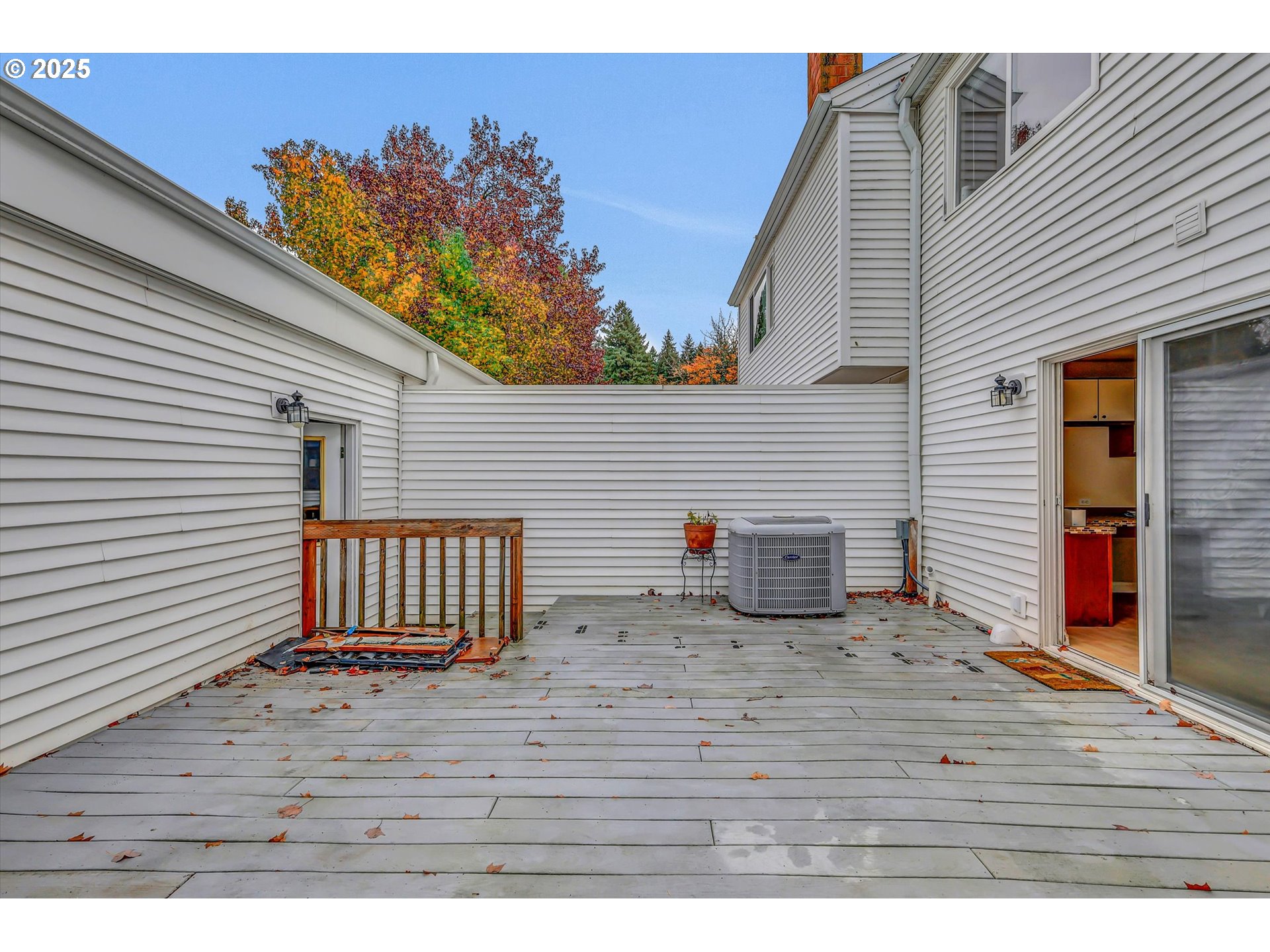 6260 Southwest Erickson Avenue Beaverton, OR 97008 - Photo 6 of 33