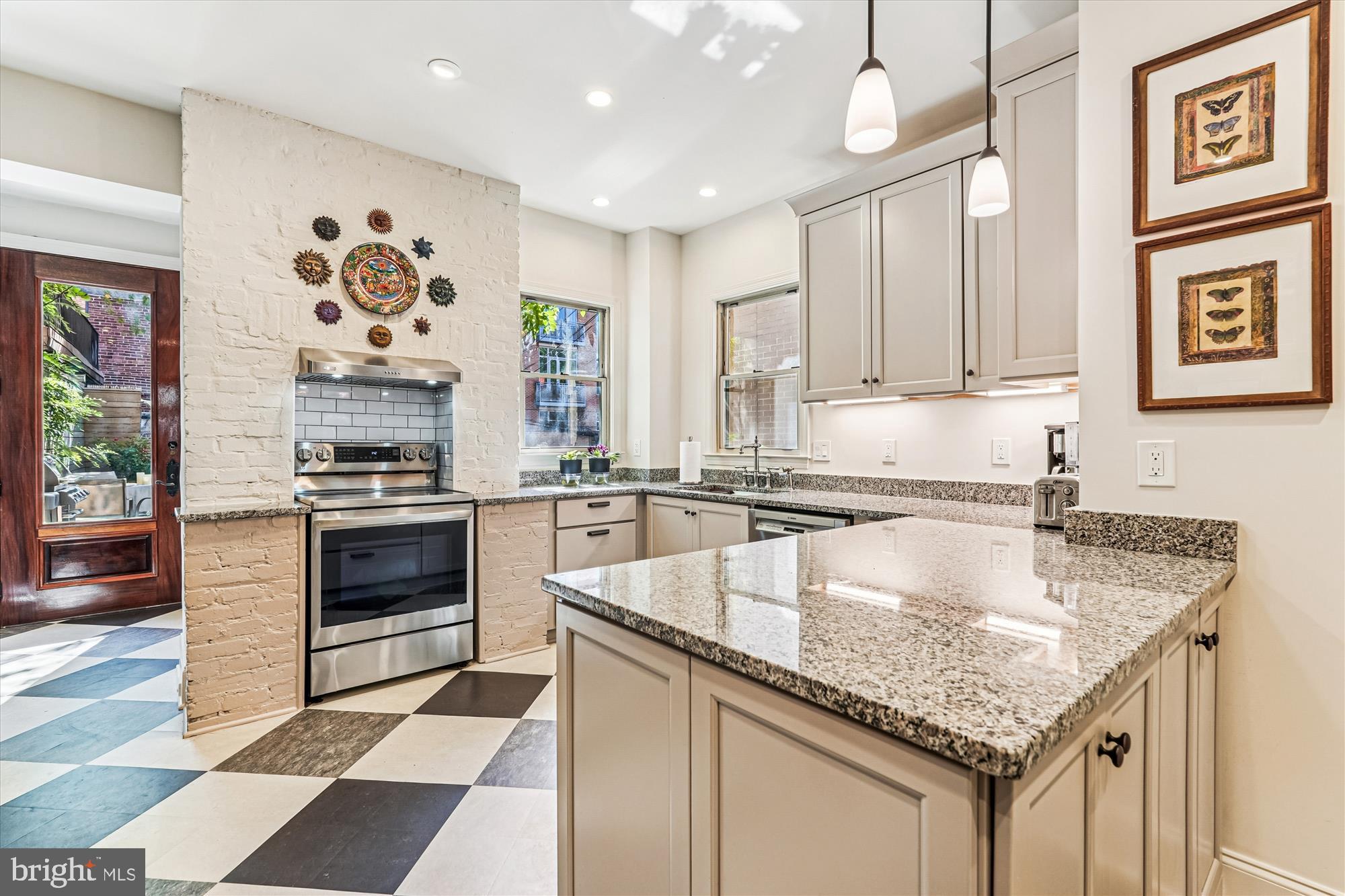 1420 Q Street Northwest Washington, DC 20009 - Photo 12 of 88 Newly updated Kitchen w/ granite, stainless appl.