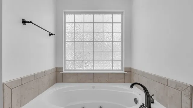 $450,000 | 8018 Ashview Circle, Ooltewah, TN 37363