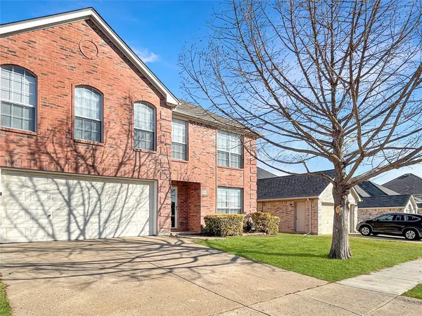 $2,695 | 303 Quail Meadows Lane, Arlington, TX 76002