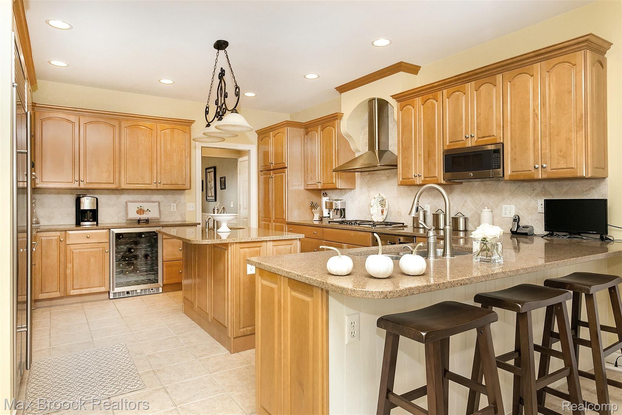 31470 Evergreen Road Franklin, MI 48025 - Photo 12 of 40 Evergreen-14.jpg