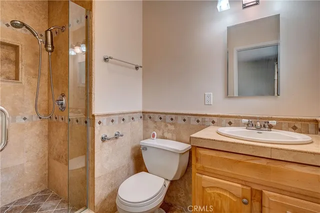 $4,000 | 6621 Birchton Avenue, West Hills, CA 91307