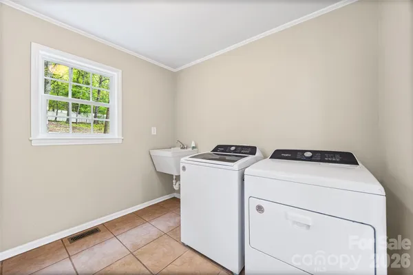 $400,000 | 5590 West Liberty Hill Road, York, SC 29745