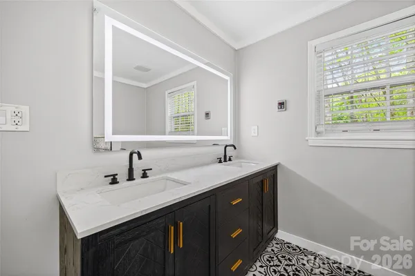 $400,000 | 5590 West Liberty Hill Road, York, SC 29745