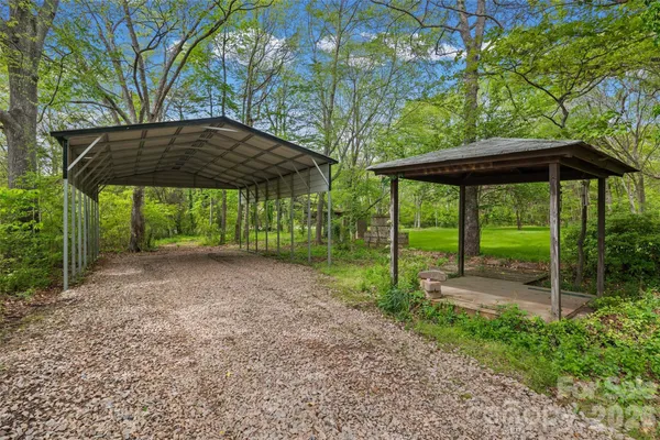 $400,000 | 5590 West Liberty Hill Road, York, SC 29745