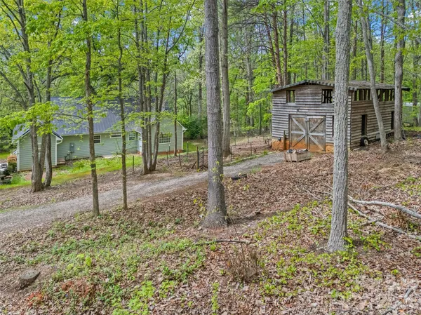 $400,000 | 5590 West Liberty Hill Road, York, SC 29745