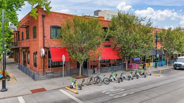 $465,000 | 1725 14th Street, Unit 208, Sacramento, CA 95811