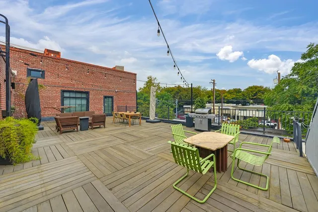 $465,000 | 1725 14th Street, Unit 208, Sacramento, CA 95811