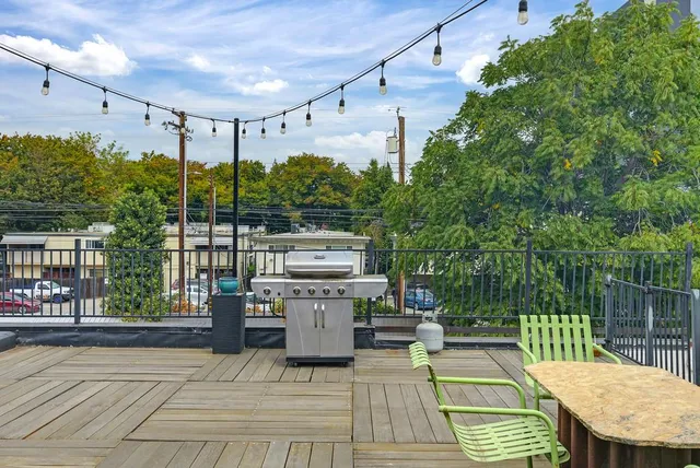 $465,000 | 1725 14th Street, Unit 208, Sacramento, CA 95811