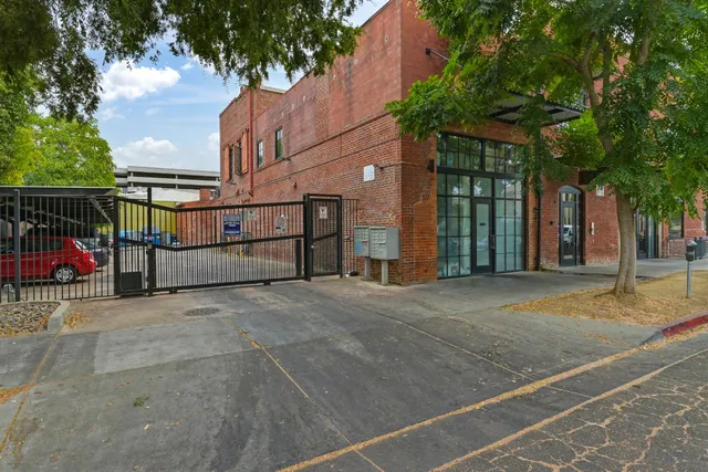 $465,000 | 1725 14th Street, Unit 208, Sacramento, CA 95811