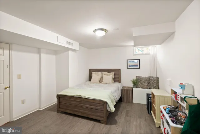 $740,000 | 16601 Accolon Court, Dumfries, VA 22025