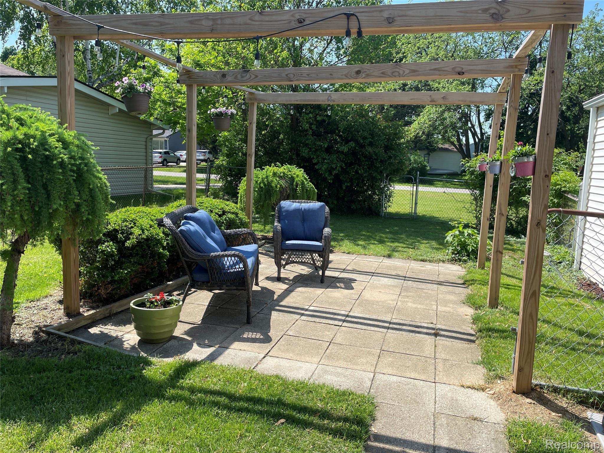 2596 Walnut Road Auburn Hills, MI 48326 - Photo 19 of 28 IMG_6530.JPG