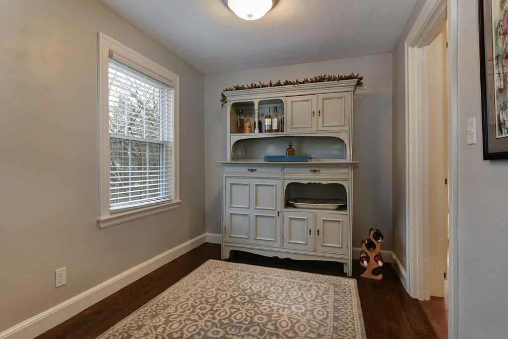 63 MacArthur Road Natick, MA 01760 - Photo 5 of 26 Gallery Image 5