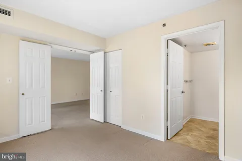$325,000 | 19385 Cypress Ridge Terrace, Unit 519, Leesburg, VA 20176