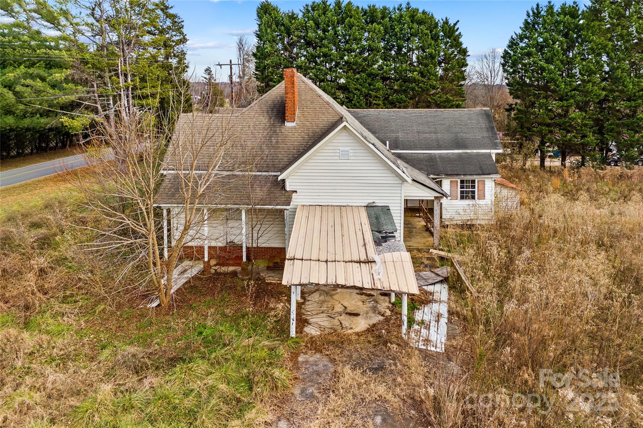 1091 Midway Road Statesville, NC 28625 - Photo 6 of 26 a view of a house with backyard