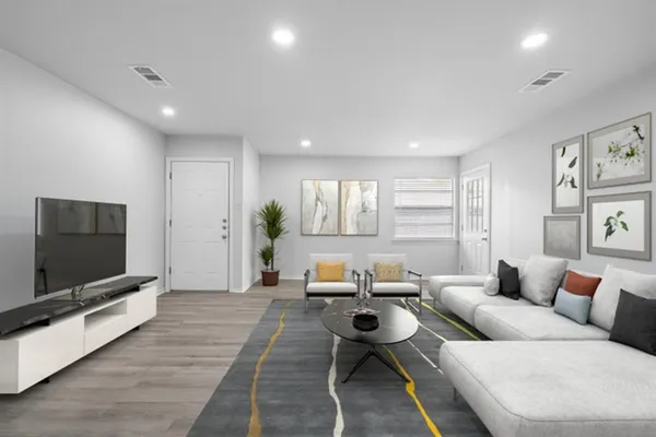 $2,250 | 726 Skyline Drive, Duncanville, TX 75116