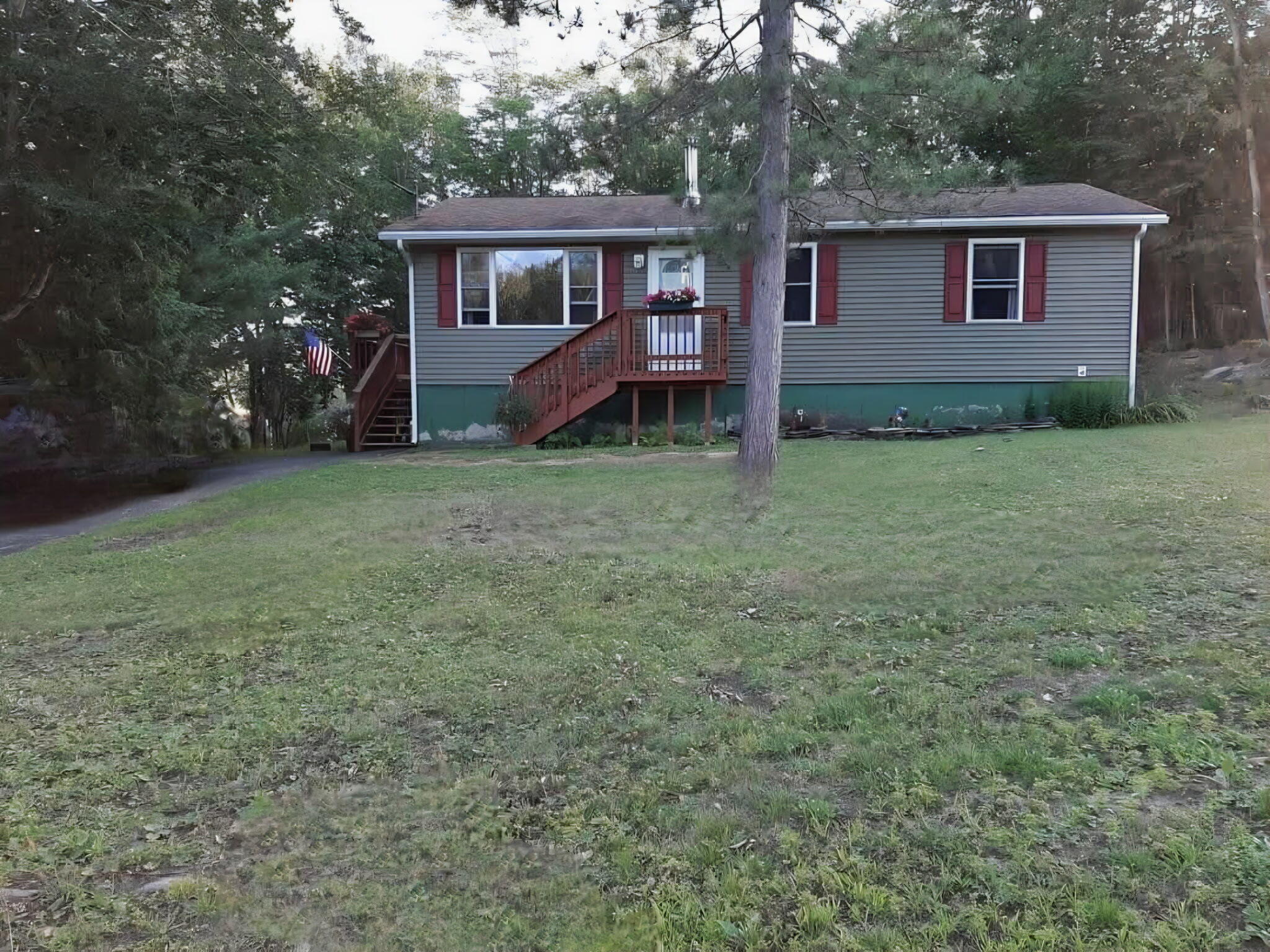 372 Massachusetts Avenue Millinocket, ME 04462 - Photo 4 of 31 1000029174