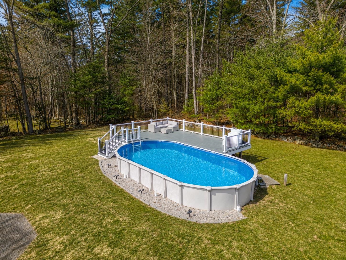 5 Falcon Drive Pelham, NH 03076 - Photo 36 of 41