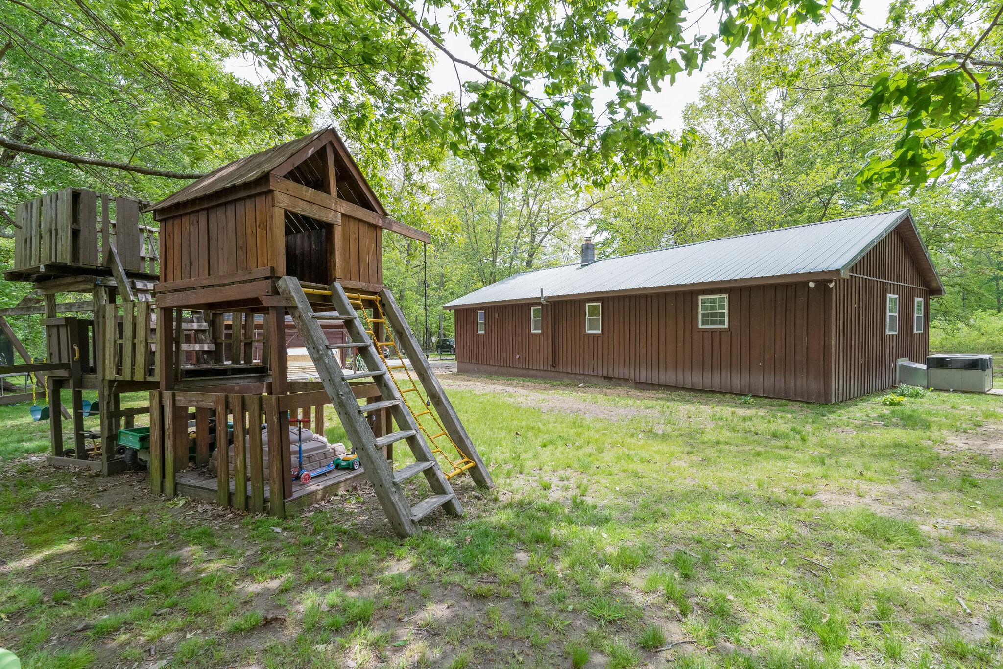 1883 Boynton Valley Road Manchester, TN 37355 - Photo 15 of 17 a house view with a garden space