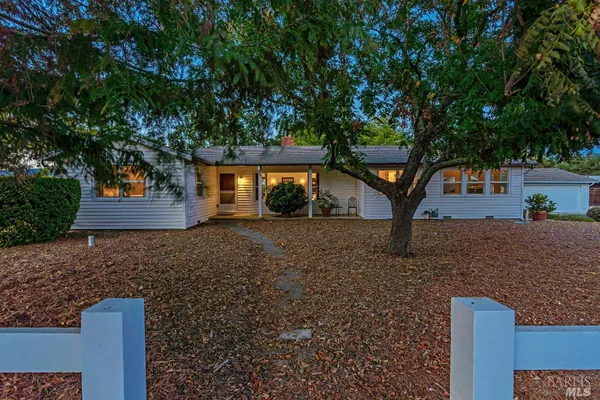 $2,995,000 | 1234 Davis Lane, St. Helena, CA 94574