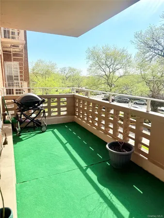 $3,200 | 151-35 84th Street, Unit 2M | Lindenwood