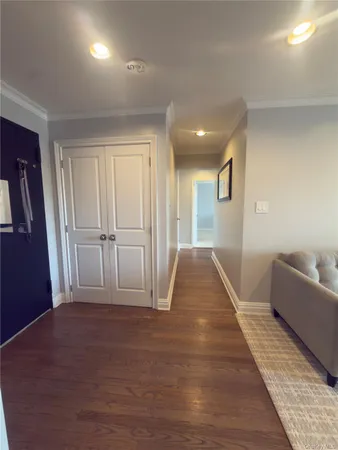 $3,200 | 151-35 84th Street, Unit 2M | Lindenwood