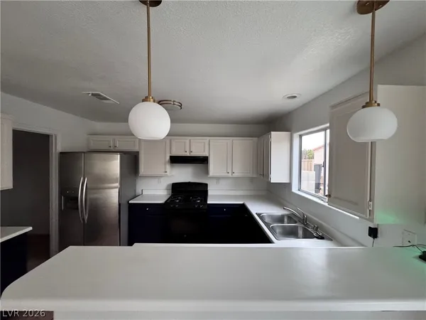 $2,400 | 4510 Calico Cliff Court, North Las Vegas, NV 89031