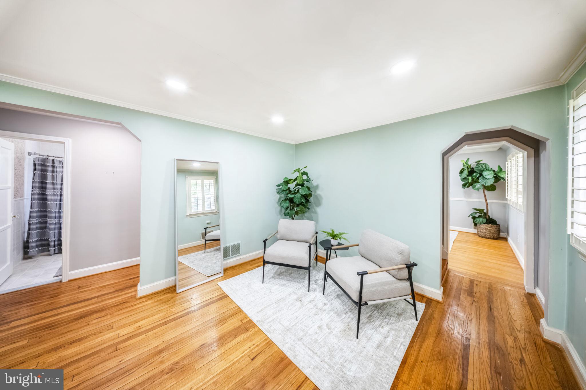 9920 Capitol View Avenue Silver Spring, MD 20910 - Photo 12 of 45