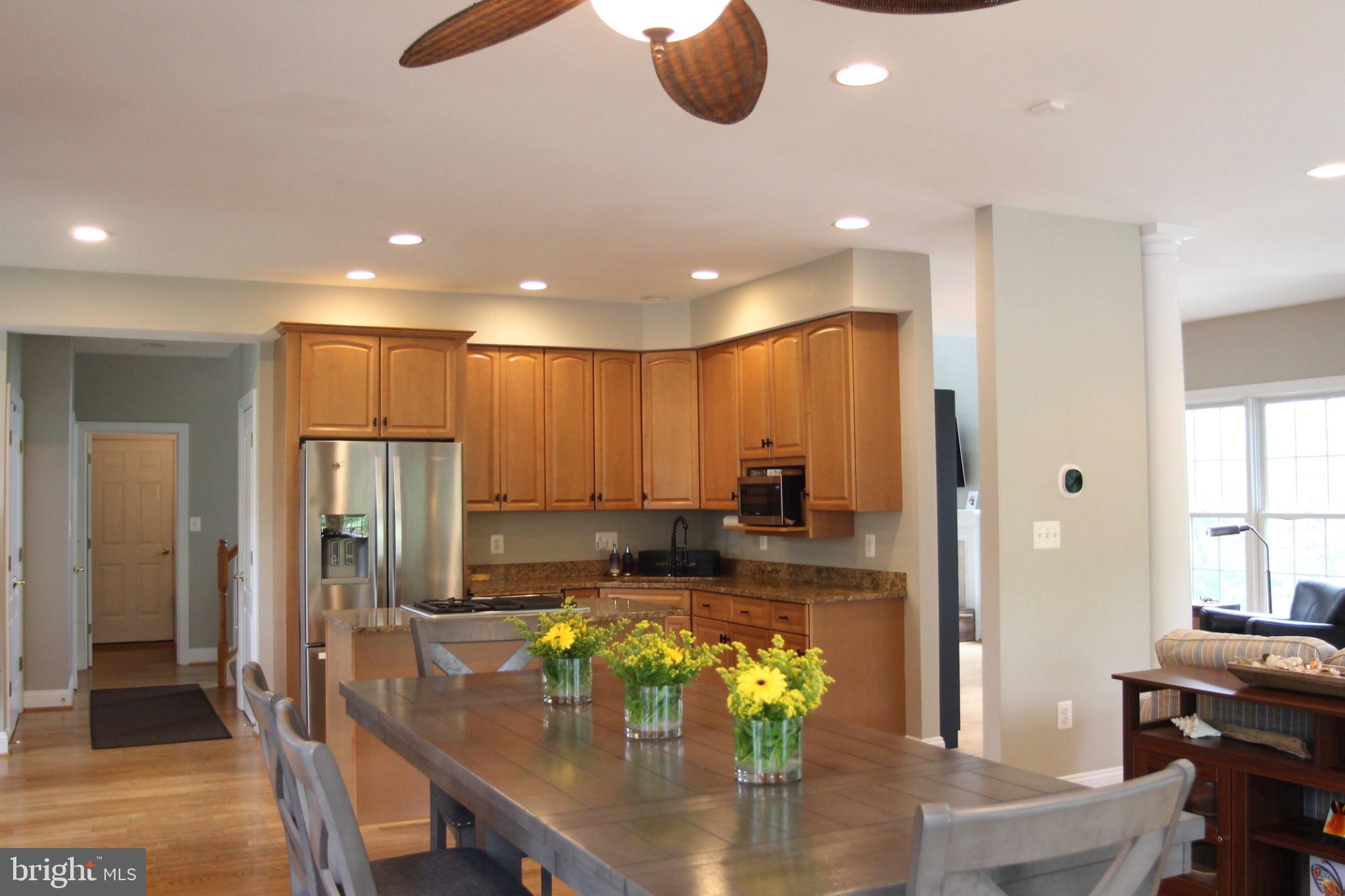 1219 Meadow View Road Pasadena, MD 21122 - Photo 5 of 16 Bright and inviting kitchen space.