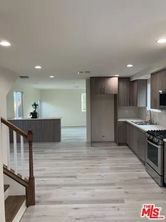 $4,000 | 2700 Los Olivos Lane, Unit 1/2, La Crescenta, CA 91214